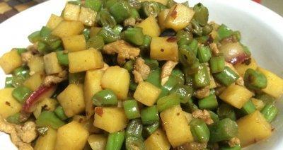 土豆炒豆角的美味做法（味蕾盛宴，健康食材，惊喜不断）