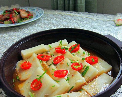 微波葱烧肉豆腐的制作方法（简单易学，味道鲜美）