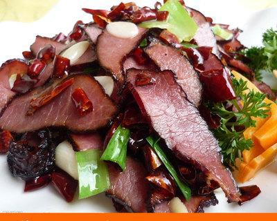 湘西腊牛肉的美食制作（让你享受美味佳肴的做法）