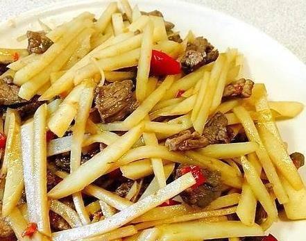 土豆牛肉丝的家常做法（简单易学，营养美味，轻松入菜谱）