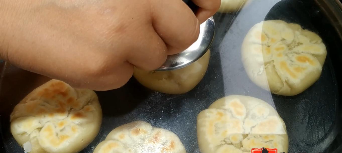 压力锅酥皮绿豆饼的制作方法（轻松制作酥皮，快速煮绿豆，健康享受美味）