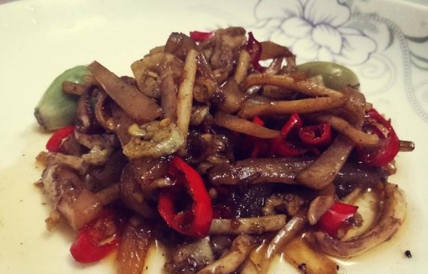 酸辣鱿鱼丝的制作方法（家常美食，轻松做起！）