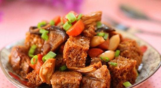 五福烤麸，传统美味回归