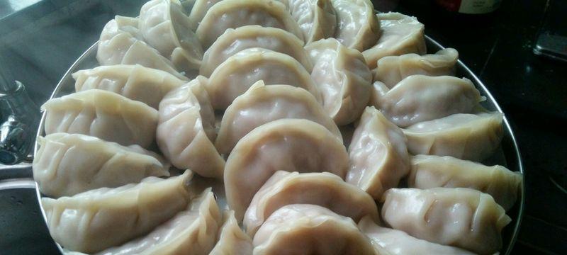 香芋蒸饺的制作方法（以传统手艺制作的美味蒸饺）