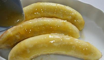 肉桂葡萄干烤香蕉的做法（让你轻松享受甜品美味）