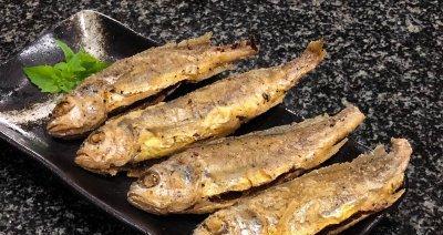 手把手教你制作香酥脱骨小黄鱼（鲜嫩多汁，口感极佳，家庭小炸神器）
