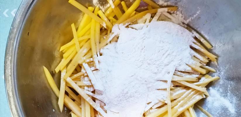 土豆坨坨的制作方法（做土豆坨坨的秘密，让你轻松上手）