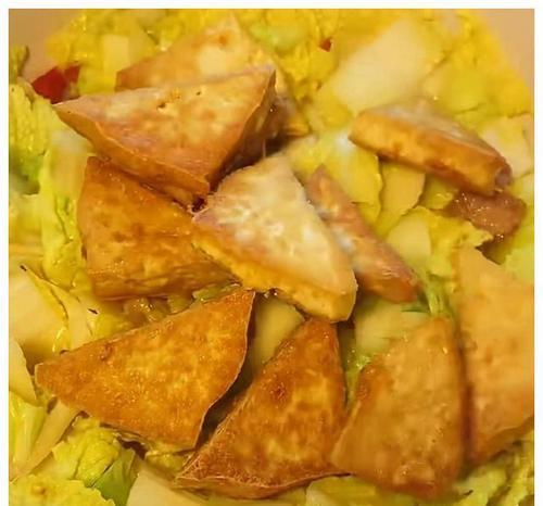 鲜嫩素鸡与清爽白菜的完美搭配（健康素食美味又简单，轻松学会以素鸡炒白菜的做法）