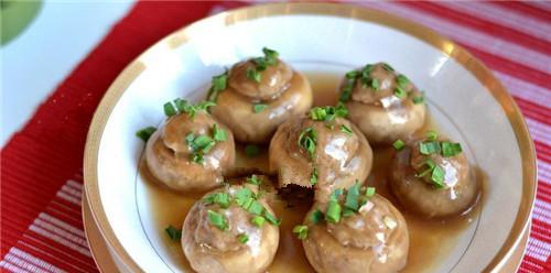 营养美味的瘦肉酿口菇做法（以鲜嫩口感为主，健康营养为辅）