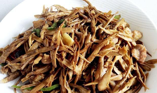 笋干肉丝的做法（家常美食，味道鲜美）