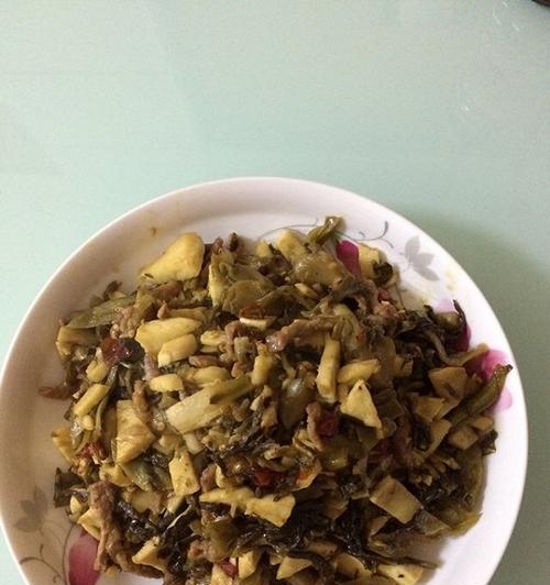 冬笋肉丝咸菜的做法（用时令菜品做一道美味佳肴）