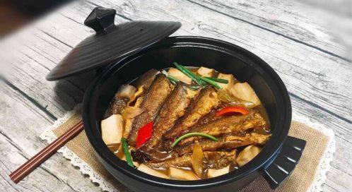 小黄鱼烩豆腐，鲜美营养又下饭（用这道菜招待来客，让您赢得好评）