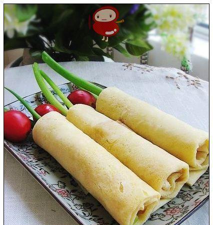 美味可口的虾仁卷饼（学习如何制作这道受欢迎的美食）