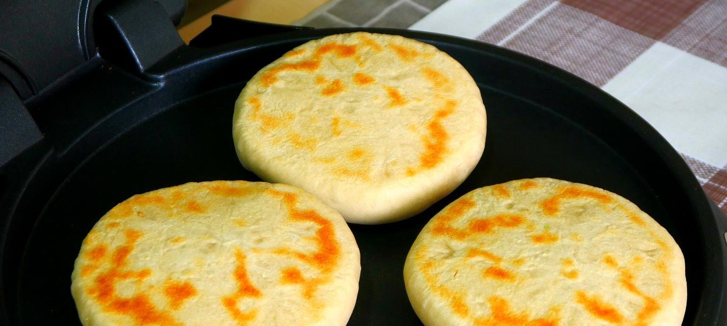 学会用小酥肉烙饼烹饪美食（口感香脆，做法简单，让你成为烹饪达人）