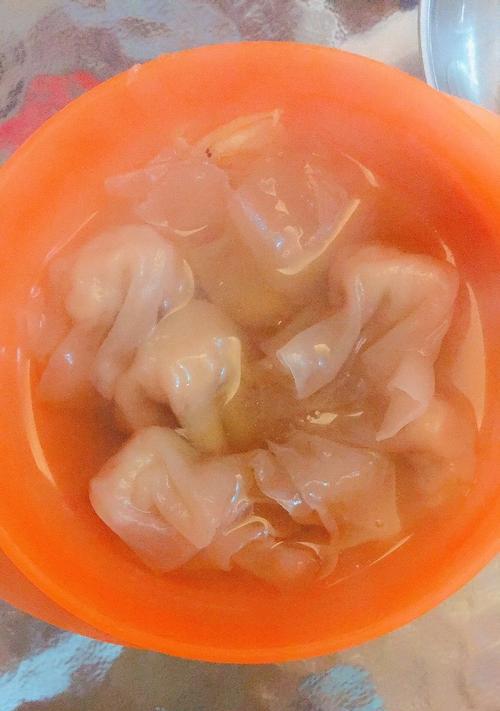 燕皮云吞制作全攻略（如何做出口感鲜美的燕皮云吞）