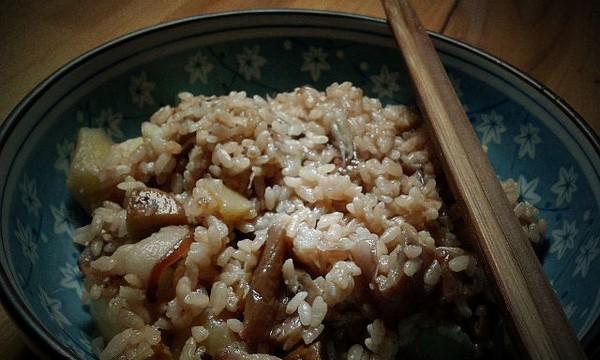 以笋香炊饭，美味又健康（简单易学，让你在家也能享受餐厅级别的美食）