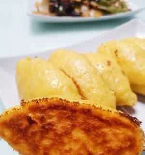 香煎玉米饼的制作方法（独具特色的玉米饼，轻松在家DIY！）