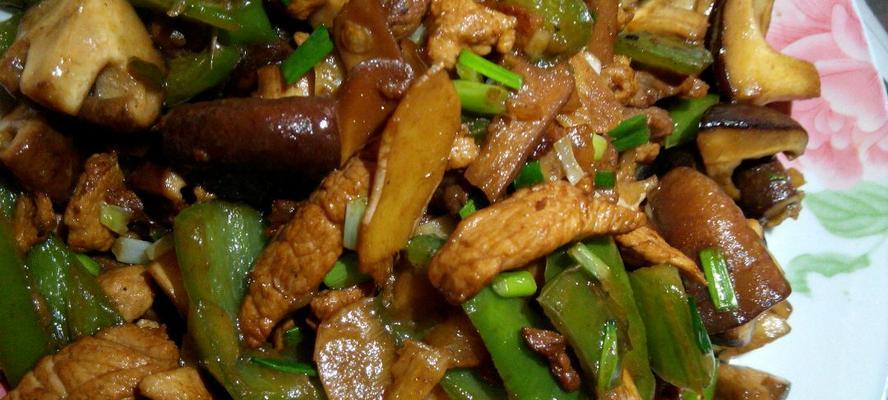 香菇小炒肉的做法（口感鲜美，营养丰富，让您瞬间变身“厨艺达人”）