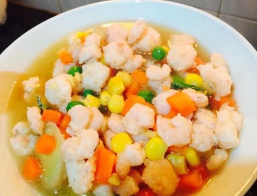 五彩豆腐虾仁的做法（用五彩豆腐和新鲜虾仁轻松做出美味佳肴）