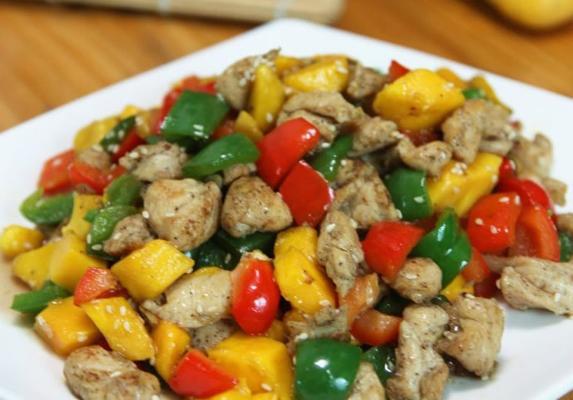 五味鸡丁的做法（传统美食，口感绝佳）