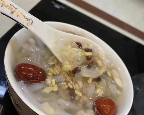 香甜可口的双薯糖水做法（营养丰富的双薯糖水让你爱不释手）