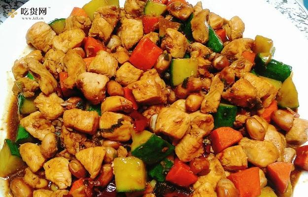 怎样制作美味的新宫爆鸡丁（一道可口的中式家常菜肴）