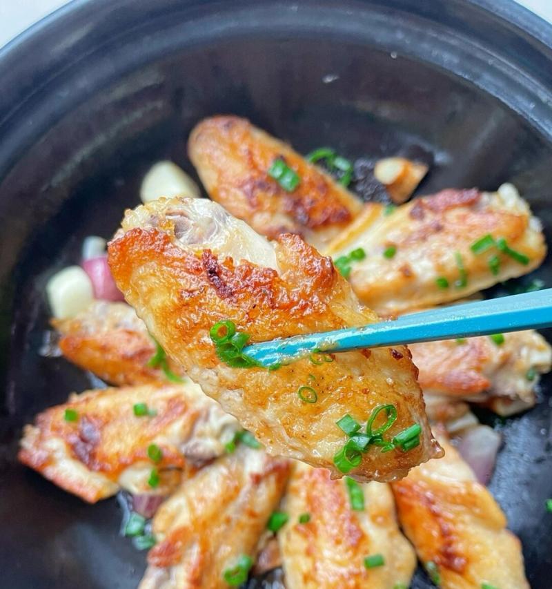 沙姜盐焗鸡，鲜嫩多汁，做法轻松（用料简单，口感极佳，美食家不容错过）