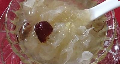 营养美味的燕麦银耳粥（健康减肥首选、轻松DIY，提高免疫力的秘密、早晨必备美味）
