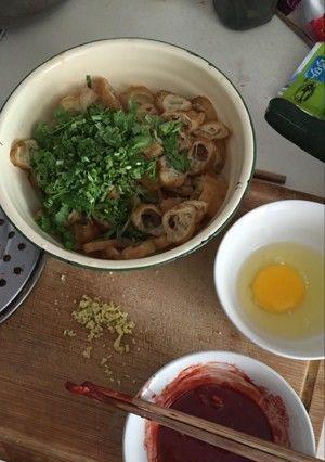 一碗暖心早餐，以油条果子鸡蛋汤为例（早餐必备，营养搭配不可少）