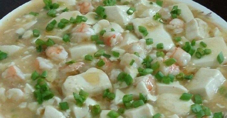 轻松做出美味营养的虾仁青豆粥（健康饮食不在难，这款营养粥品让你吃的安心放心）