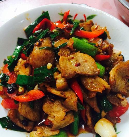 山西小炒肉的制作方法（传统工艺，美味无比）