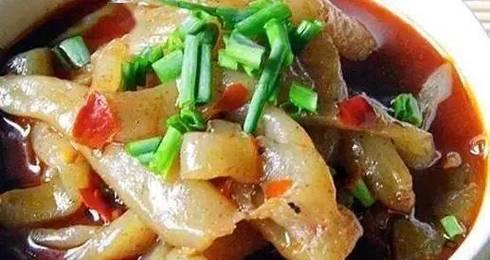 魔芋炖菜，口感细腻（以小炖魔芋的做法为例，教你做出美味可口的魔芋炖菜）