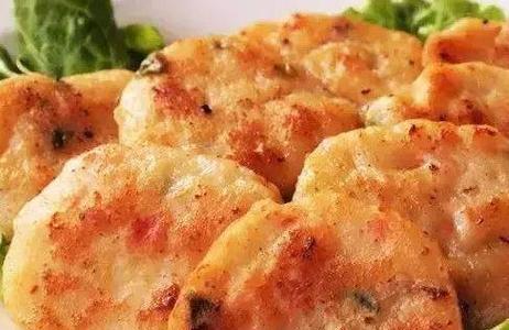 油炸小菜饼的制作方法（简单易学，口感香脆）