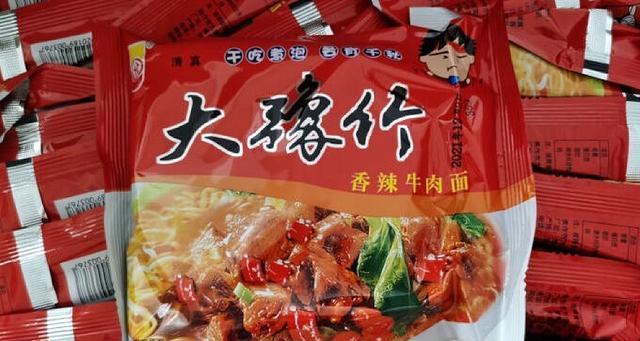 圣女果蔬老坛酸菜方便面的制作方法（健康美味，易学易做）
