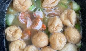 丝瓜鱼腐汤的制作（家常美食，清热解暑）
