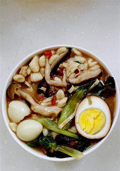 手把手教你做美味的以什锦烩麻食（一次性满足口感与营养，以什锦烩麻食的简单做法）