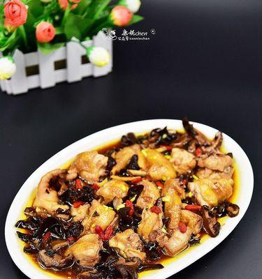香菇黑木耳龙须丝汤的做法（一道清爽营养的汤品）