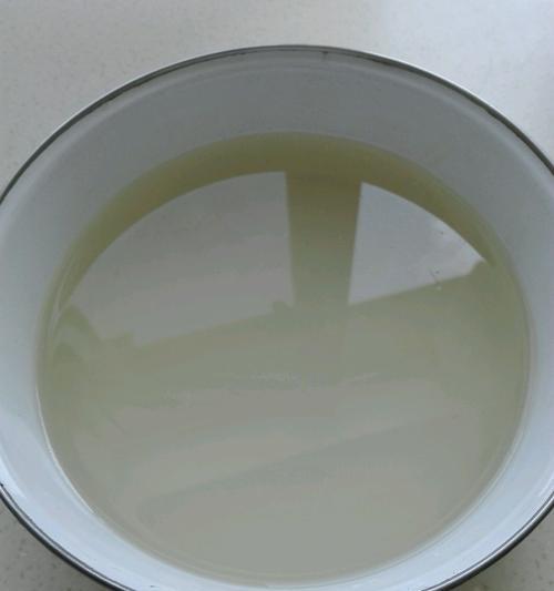 不用洗面的凉皮制作方法（轻松制作口感清爽的凉皮）