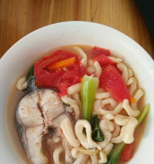 学会制作美味可口的鱼汤面（传承古法，重拾家的味道）