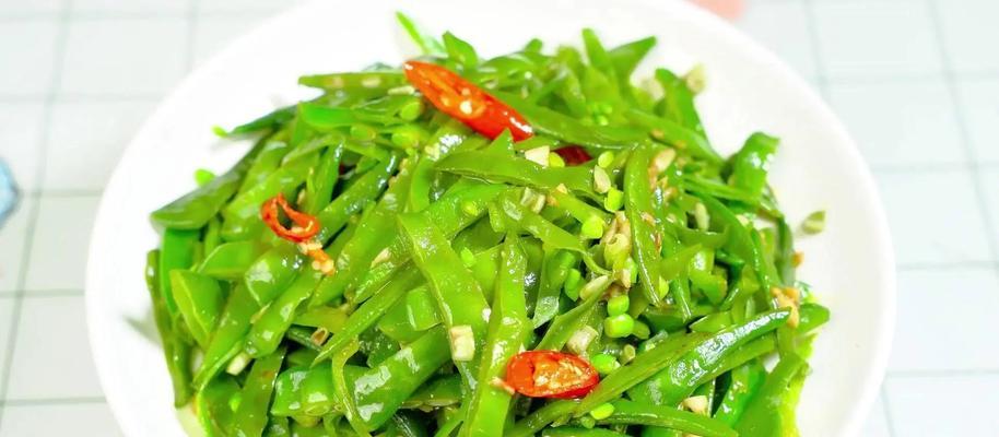 美味肉丝梅豆的制作方法（简单易学的中式家常菜，口感鲜嫩入味）