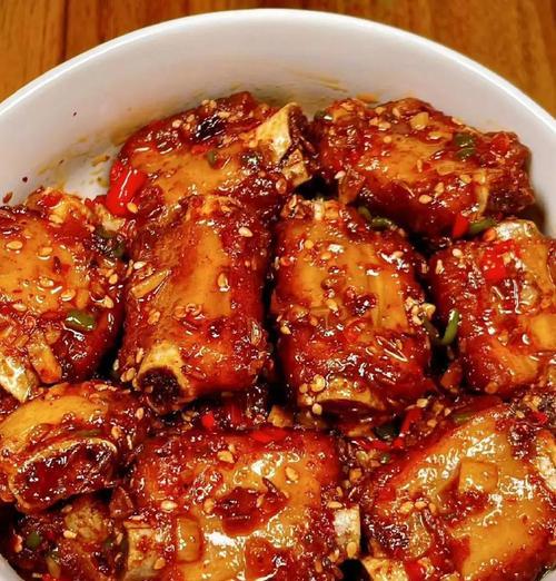 孜然香煎馄饨的做法（让你在家也能吃到外面的美食）