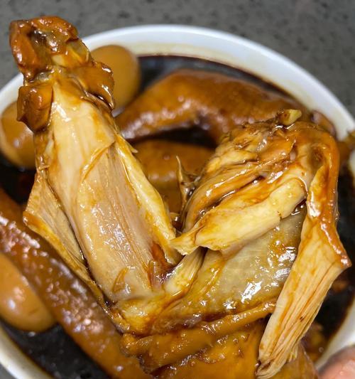 家常砂锅卤鸡蛋的做法（营养又美味，学起来！）