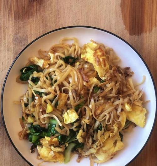 襄汾古城的传统美食——鸡蛋炒面干调面（传承千年的美味，一碗面掌握襄汾古城的味道）