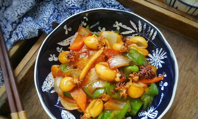 玉米胡萝卜墨鱼炖肉美食大全（健康美味的家常菜肴）