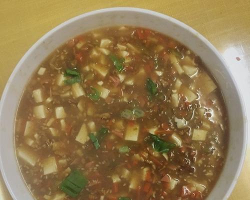 自制芋艿肉末豆腐羹（健康美味，营养丰富，家常菜不失佳品）