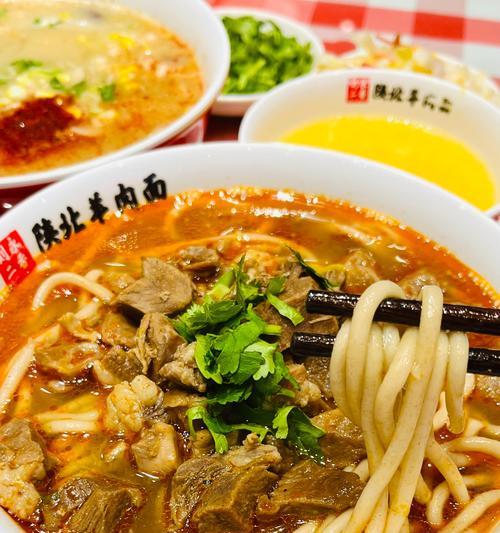 陕北红葱炖羊肉的做法（一道美味的陕北家常菜）