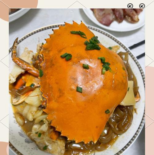 清蒸粉丝肉蟹的制作方法（美味蟹肉细腻，清香汤汁鲜美，尝尽海鲜饕餮盛宴！）