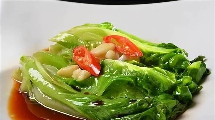 家常菜教程（用猪油渣炒出好吃又营养的生菜，一道简单易学的家常菜）
