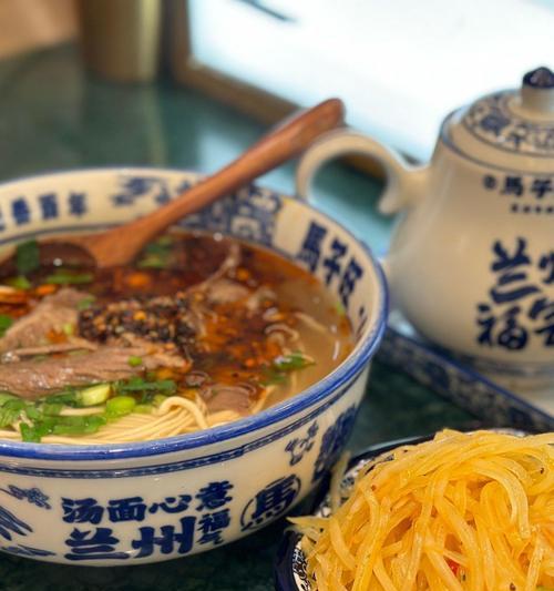 八叔清汤牛肉面的制作方法（手把手教你做正宗的八叔清汤牛肉面，让你体验不一样的味觉之旅）
