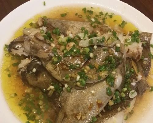 家庭厨艺——清蒸鸦片鱼身（一份简单健康的清蒸美食）